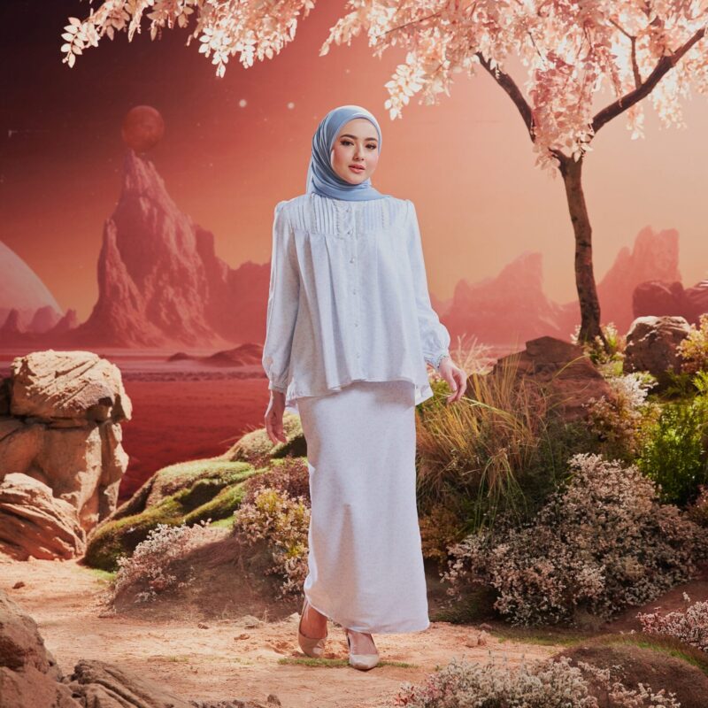 Jasmine - Icy Blue